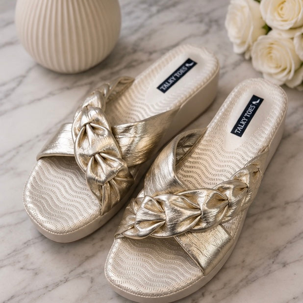Dr sole low wedges