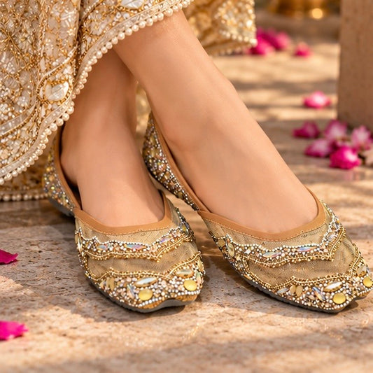 The sitara sarfaya jutti