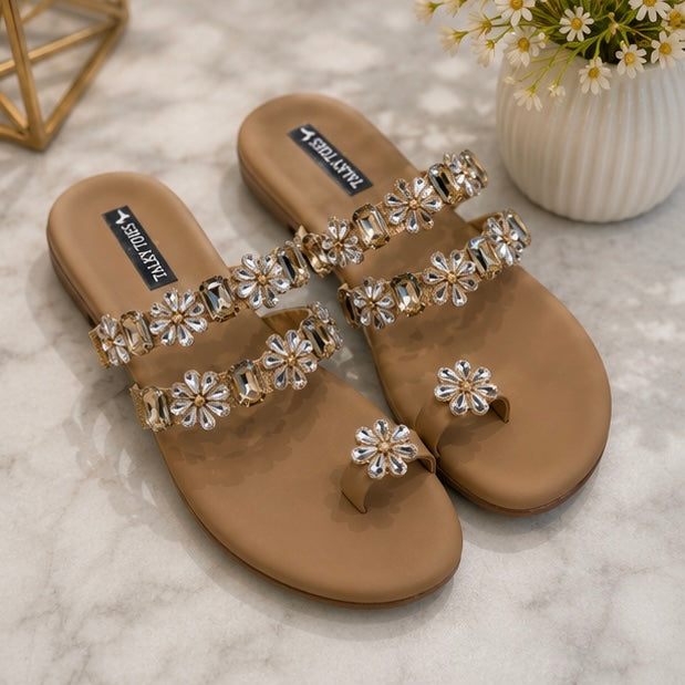 Elara toe ring studded flats
