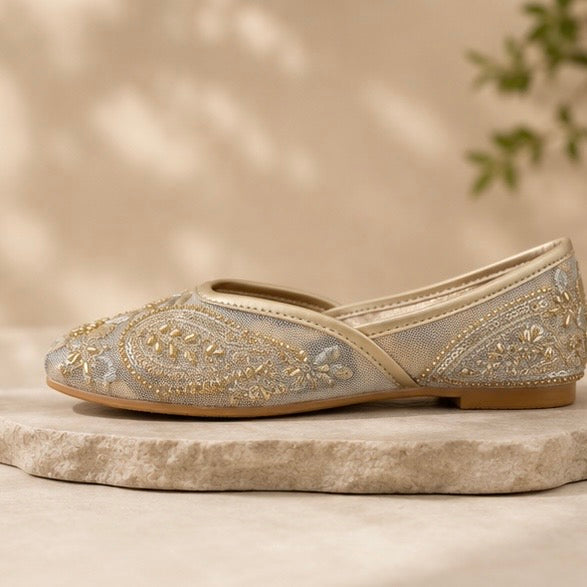 Golden work net jutti