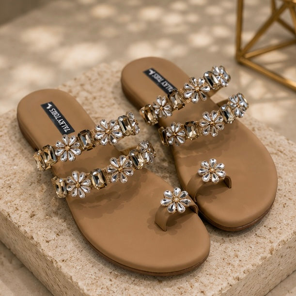 Elara toe ring studded flats